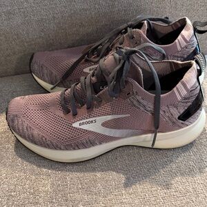 Brooks Mauve Athletic Sneakers